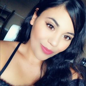 Meet your Posher, Marissa